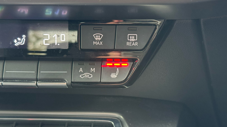 Audi A3 35 TDI S Line 5dr S Tronic [Comfort+Sound] Diesel Hatchback